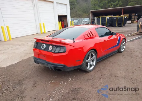 2012 Ford Mustang Gt Premium z USA, uszkodzony, nr VIN 1ZVBP8CF9C5227016